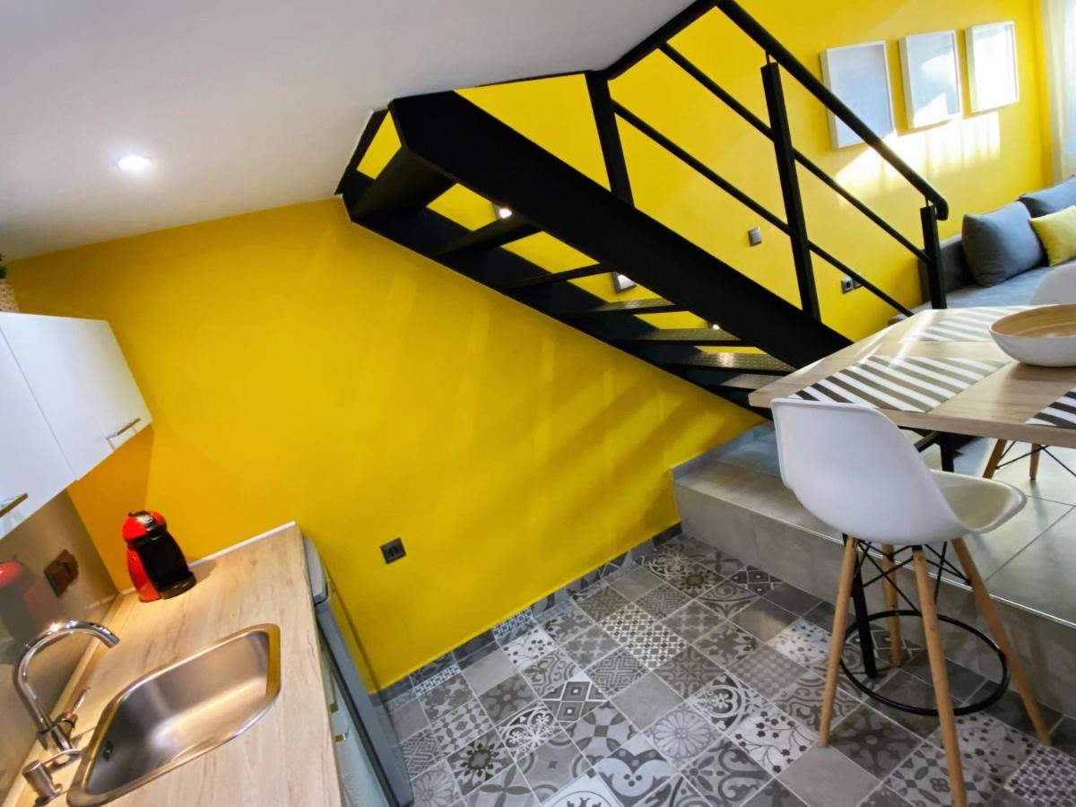 Apartamento 48 Downtown Lofts Néa Péramos Exterior foto