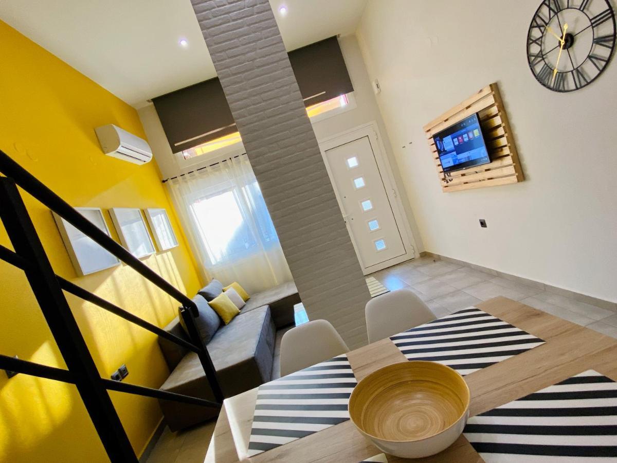 Apartamento 48 Downtown Lofts Néa Péramos Exterior foto