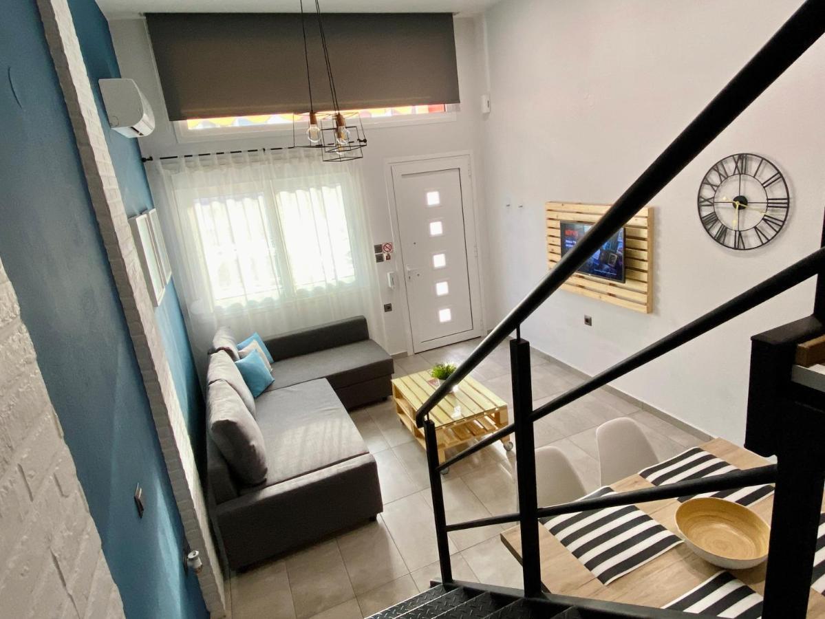 Apartamento 48 Downtown Lofts Néa Péramos Exterior foto