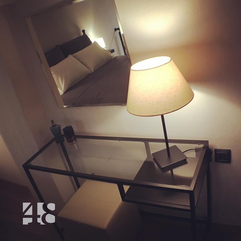 Apartamento 48 Downtown Lofts Néa Péramos Exterior foto