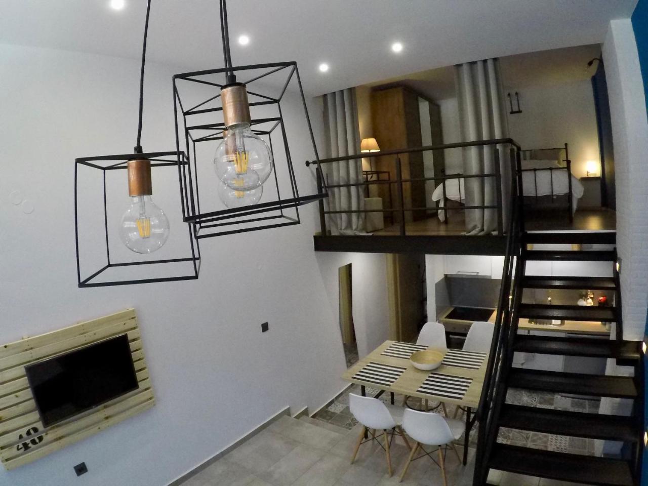 Apartamento 48 Downtown Lofts Néa Péramos Exterior foto